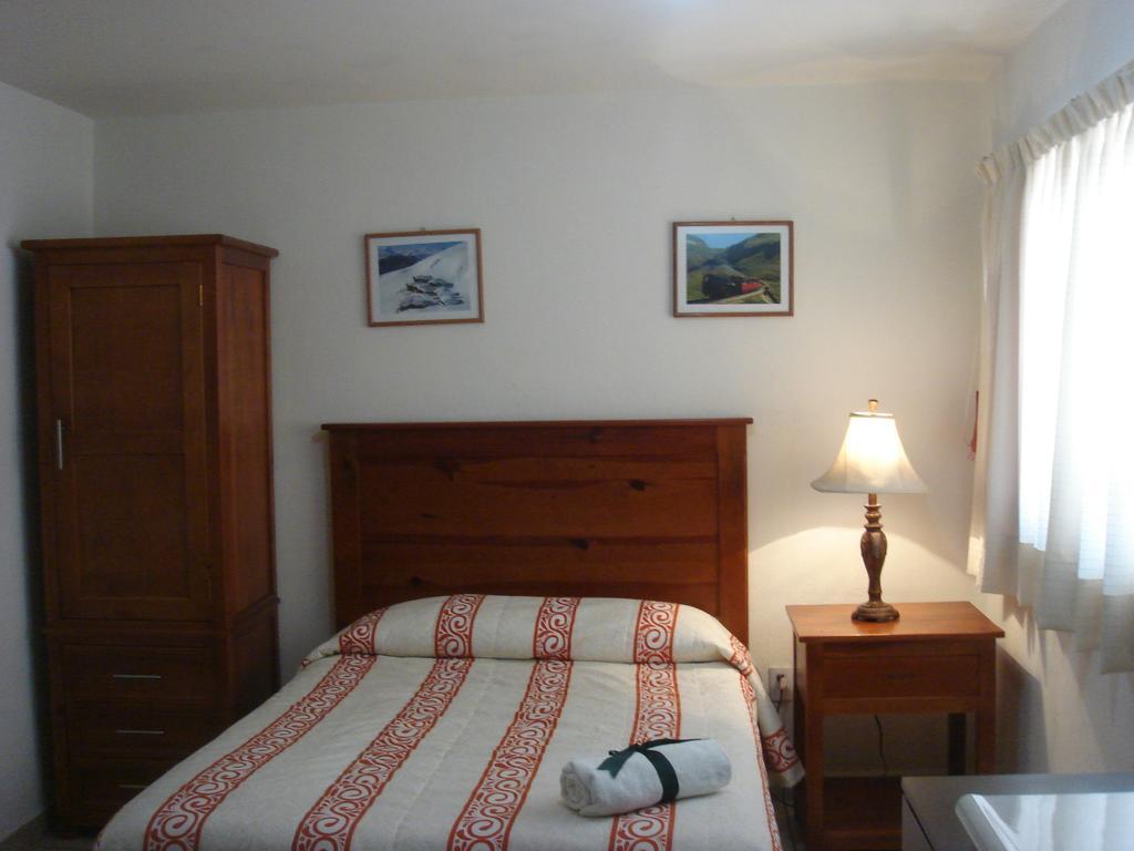 Hotel Y Posada Refugio Independencia Morelia Room photo